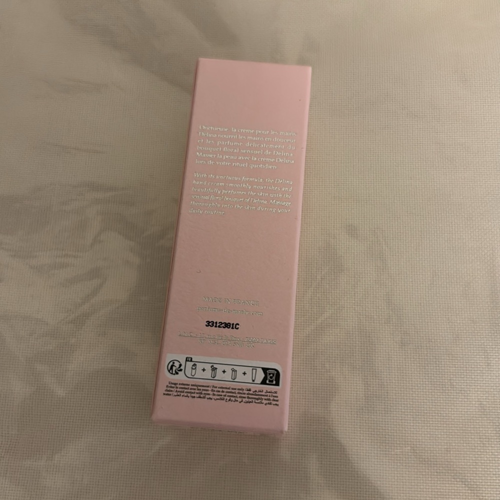 Delina by Parfums De Marly Hand Cream 1 oz - Picture 2 of 4